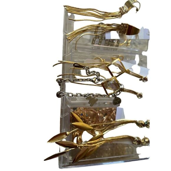 Jewelry  - Picture 15 of 16